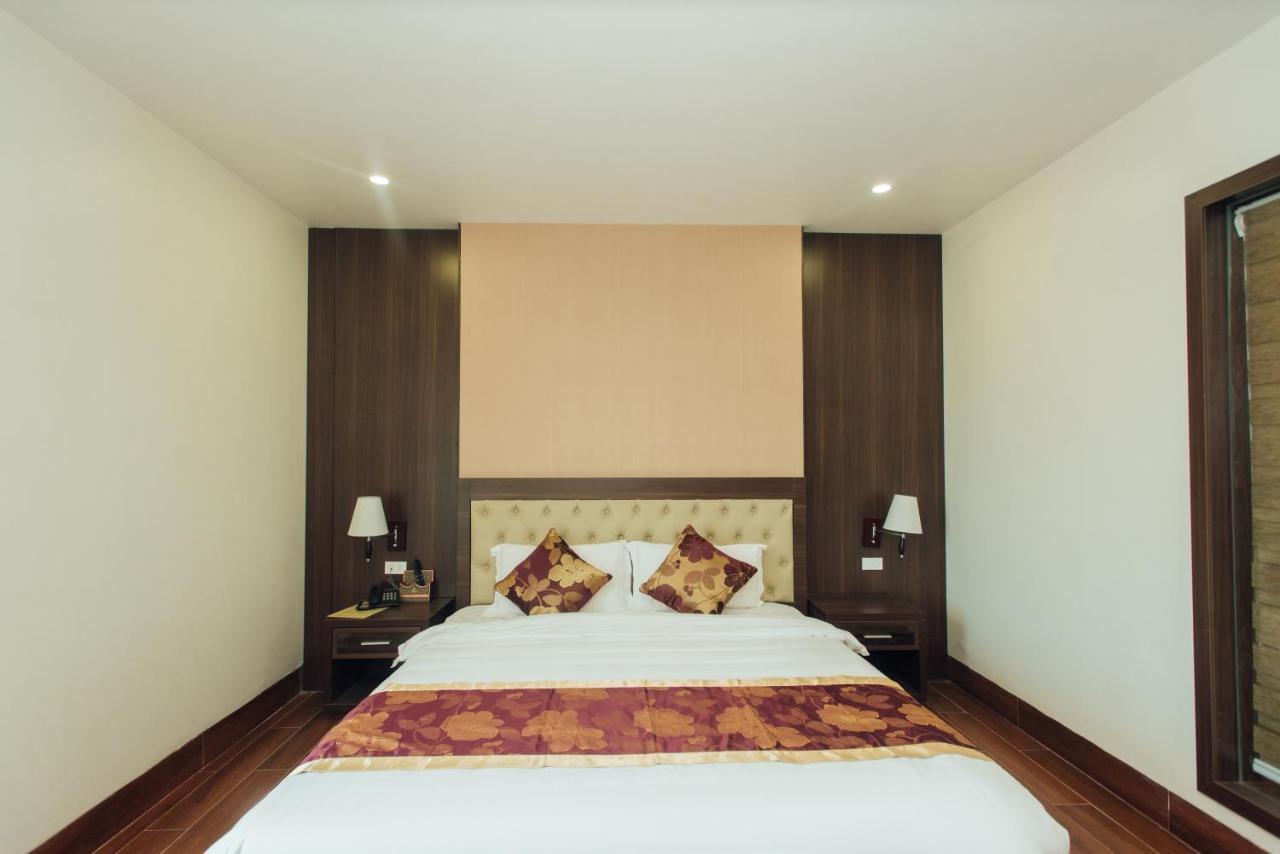 Hung Long Hotel Phủ Từ Sơn Exteriér fotografie